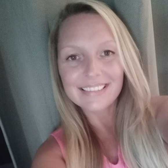 Meet your Posher, Laura - Picture 1 of 1